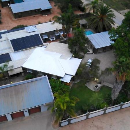Bush Pillow Guest House Otjiwarongo Exterior photo