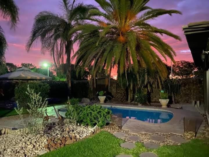 Bush Pillow Guest House Otjiwarongo Exterior photo