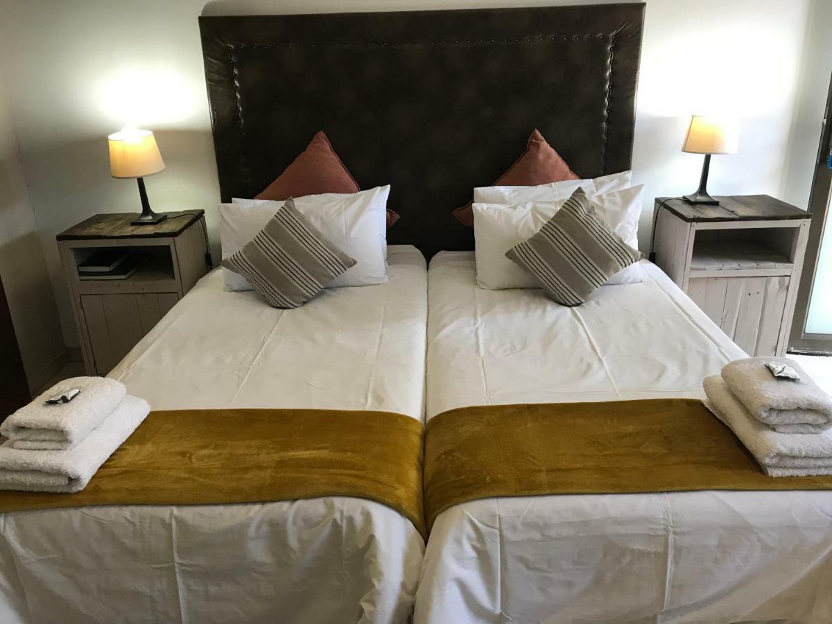 Bush Pillow Guest House Otjiwarongo Exterior photo